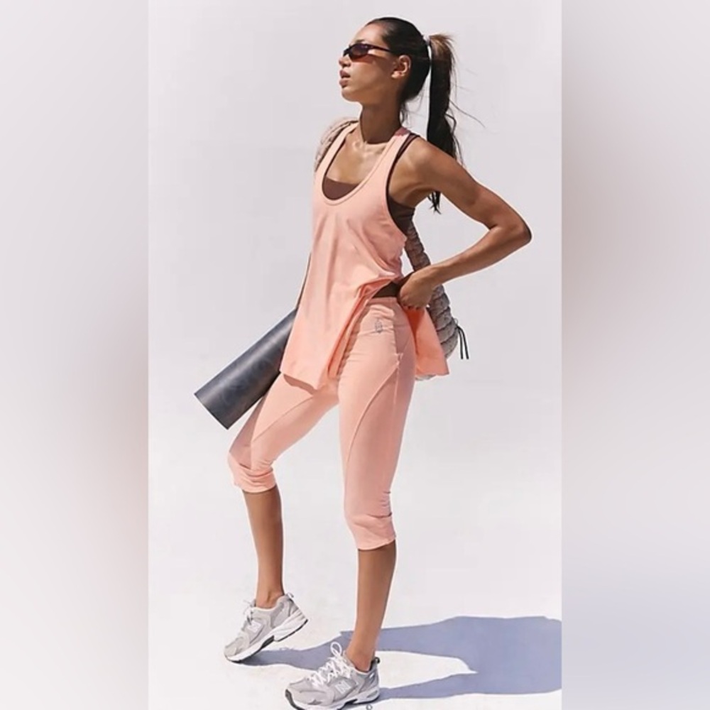 NWT Free People Movement S Hot Shpt Bare It All Set in Pastel Peach 🍑 2 Piece